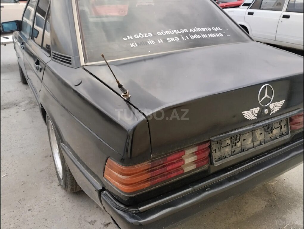 Mercedes 190