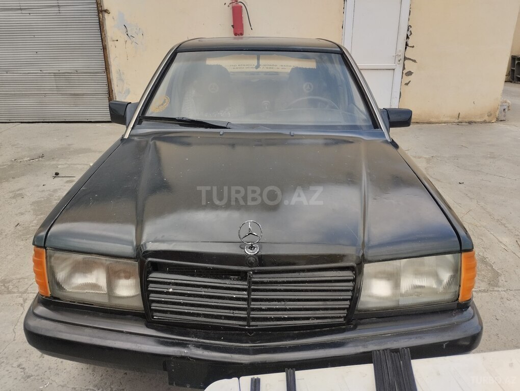 Mercedes 190