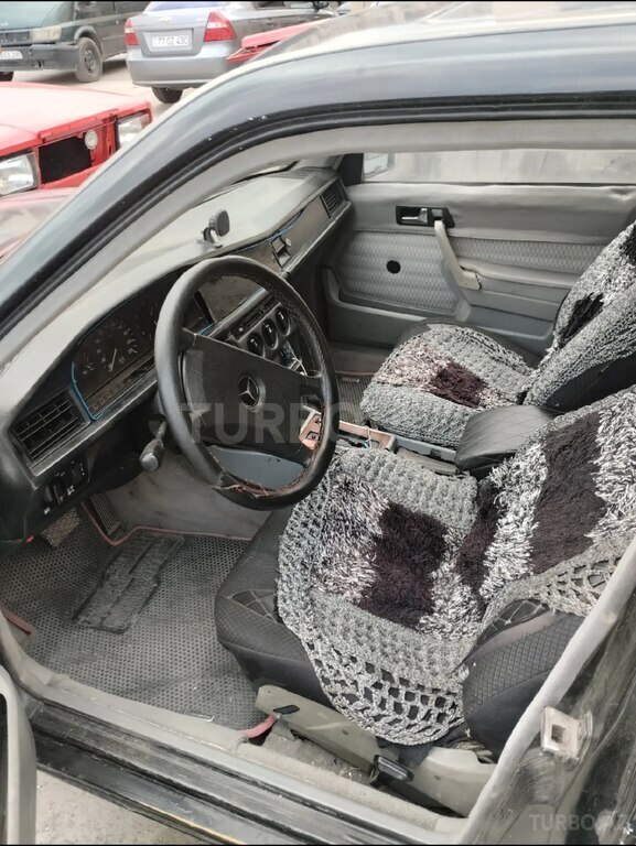Mercedes 190
