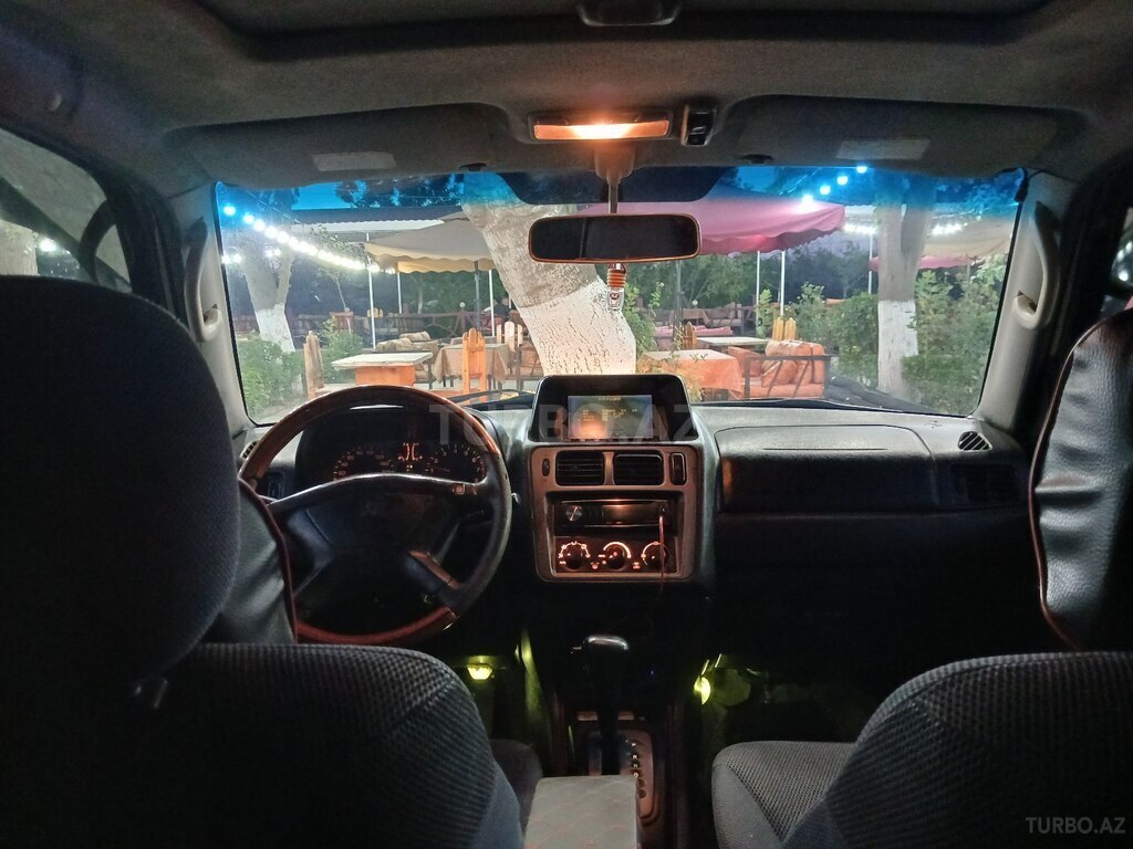 Mitsubishi Pajero io