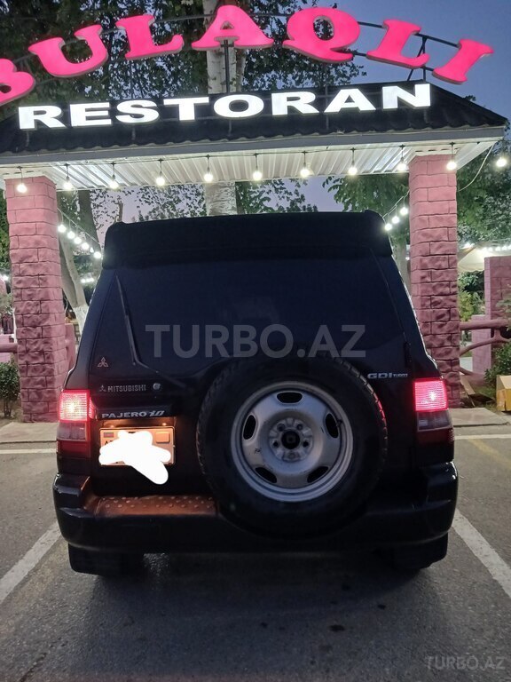 Mitsubishi Pajero io