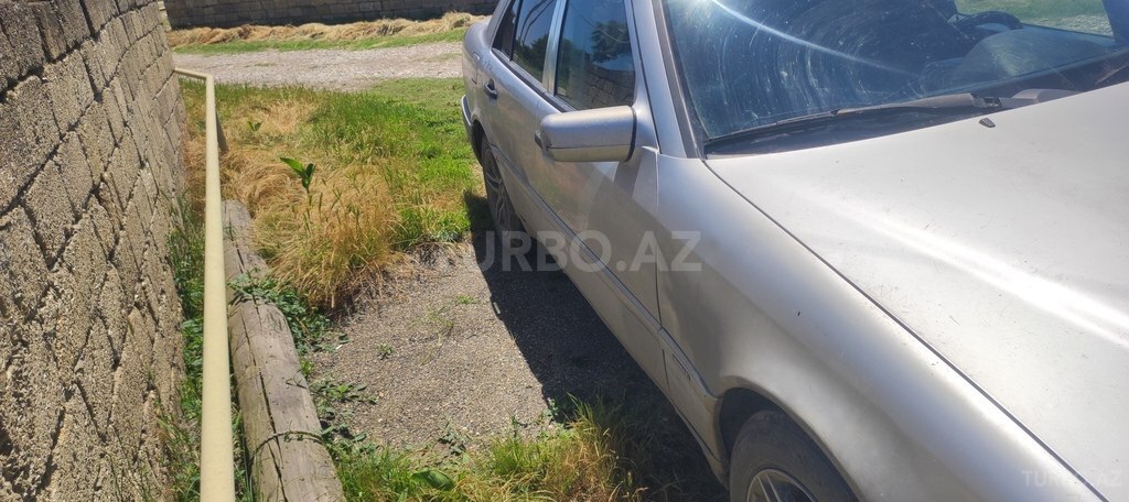 Mercedes C 220