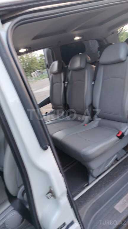 Mercedes Viano
