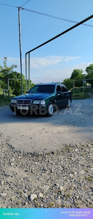 Mercedes C 200