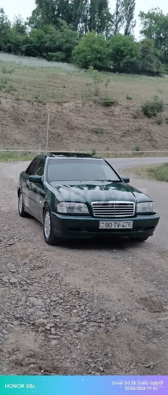 Mercedes C 200