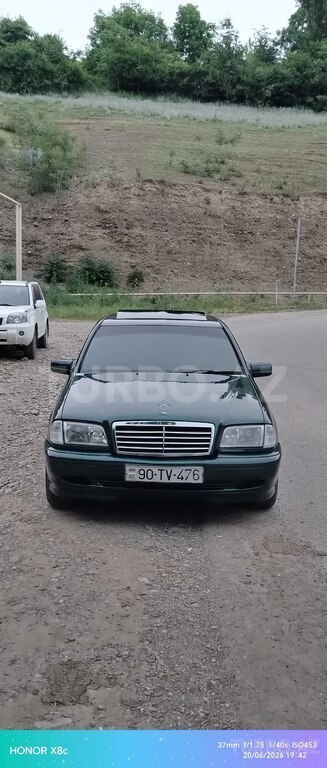 Mercedes C 200