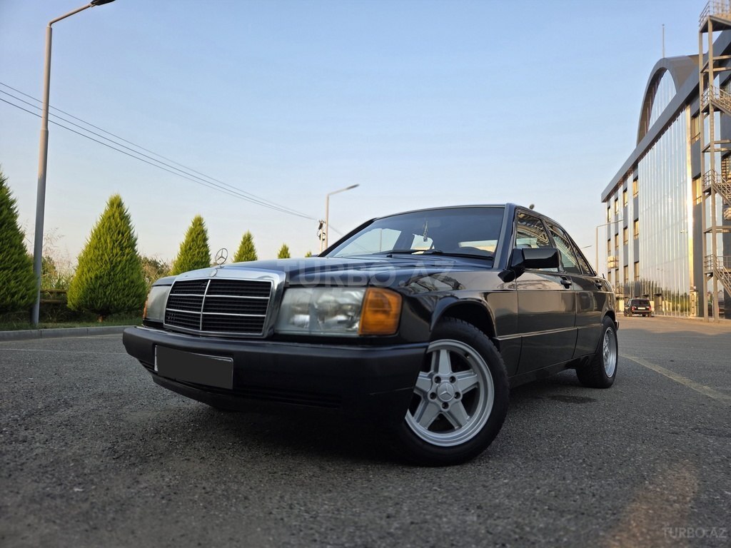 Mercedes 190
