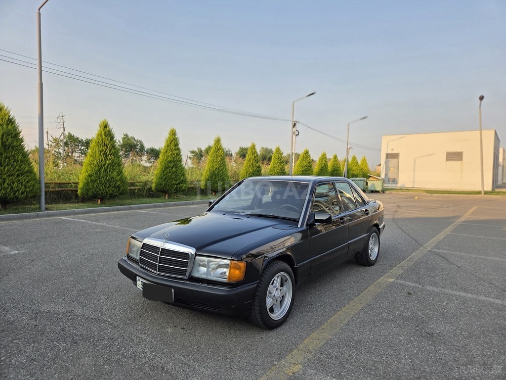 Mercedes 190
