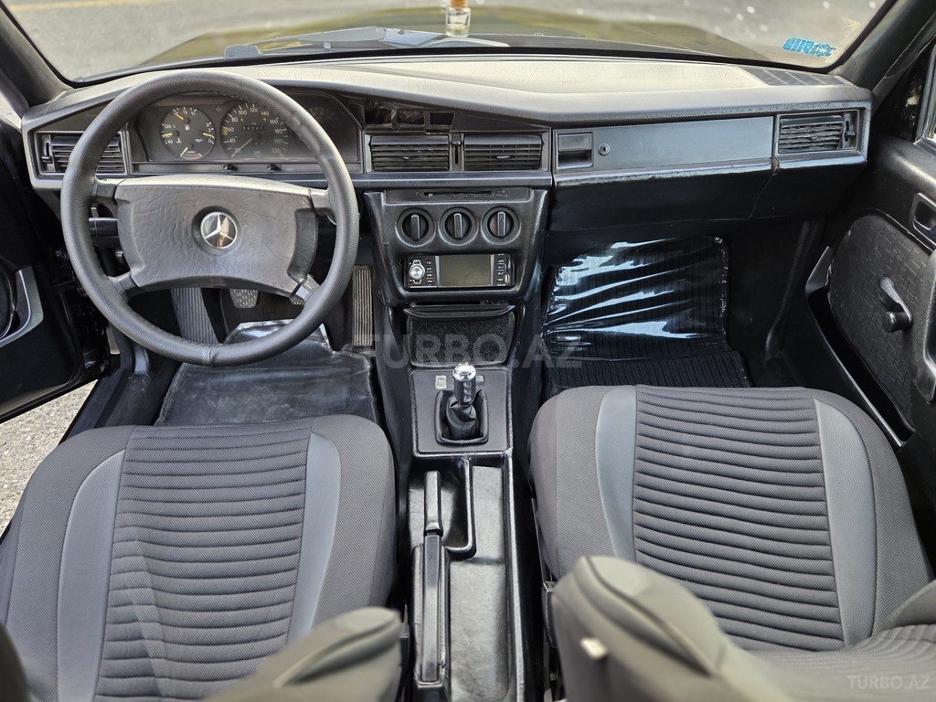 Mercedes 190