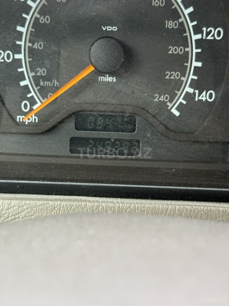 Mercedes C 230