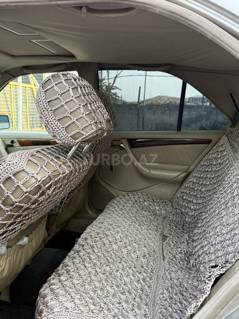 Mercedes C 230