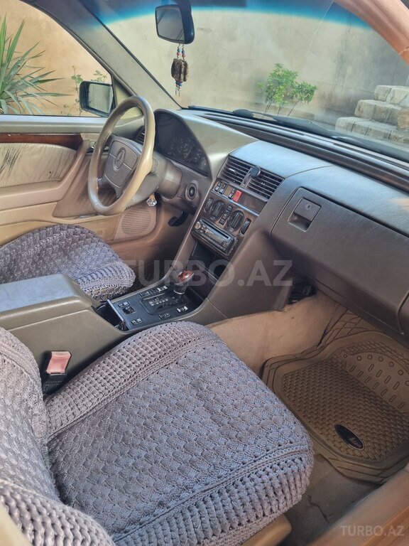 Mercedes C 220
