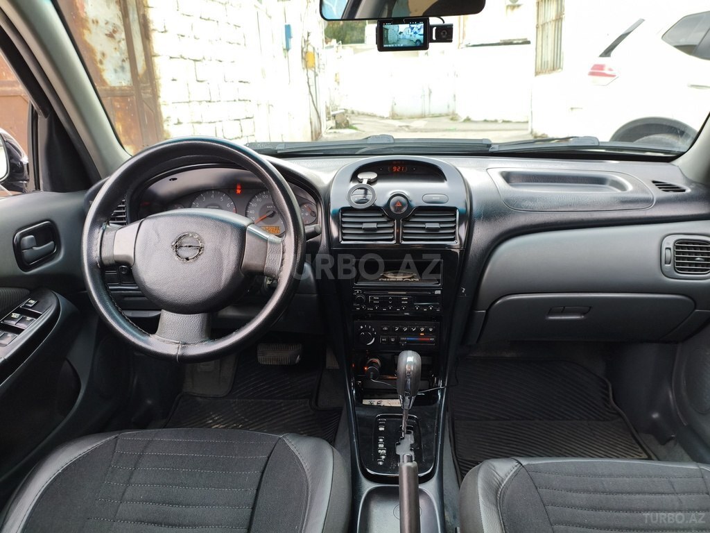 Nissan Sunny