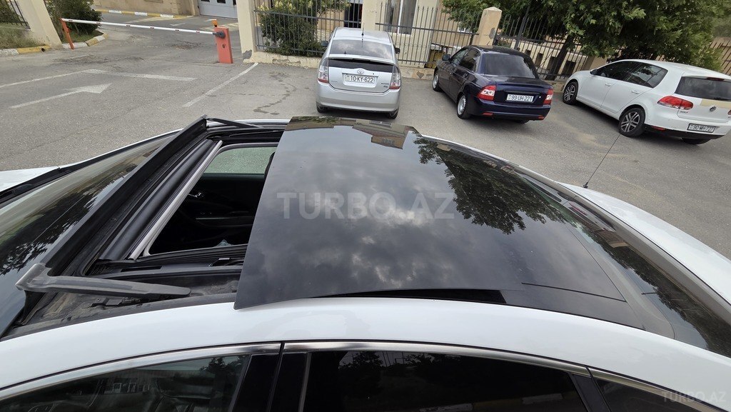 Hyundai Azera