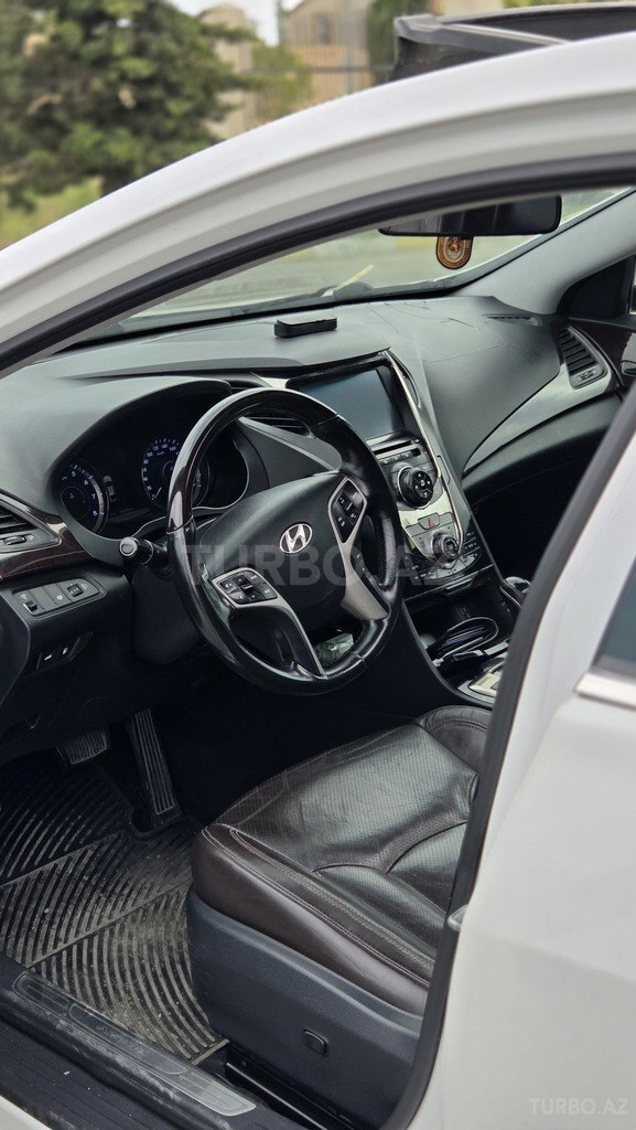 Hyundai Azera