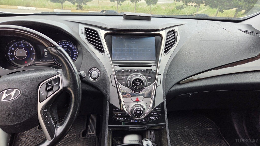 Hyundai Azera