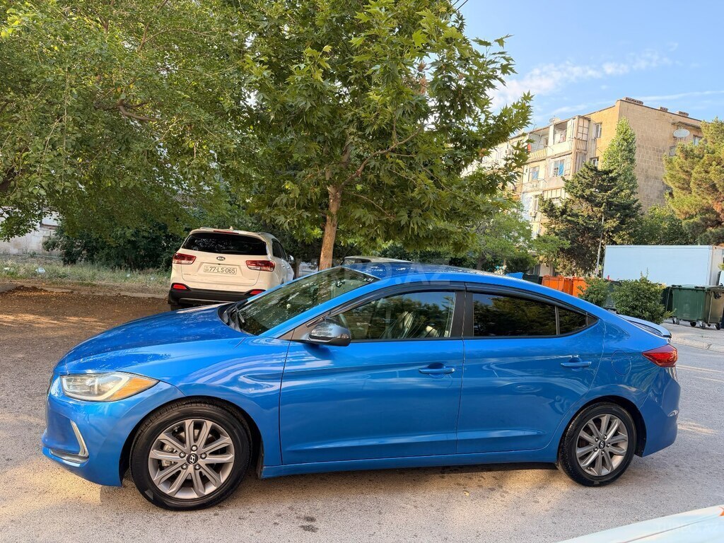 Hyundai Elantra