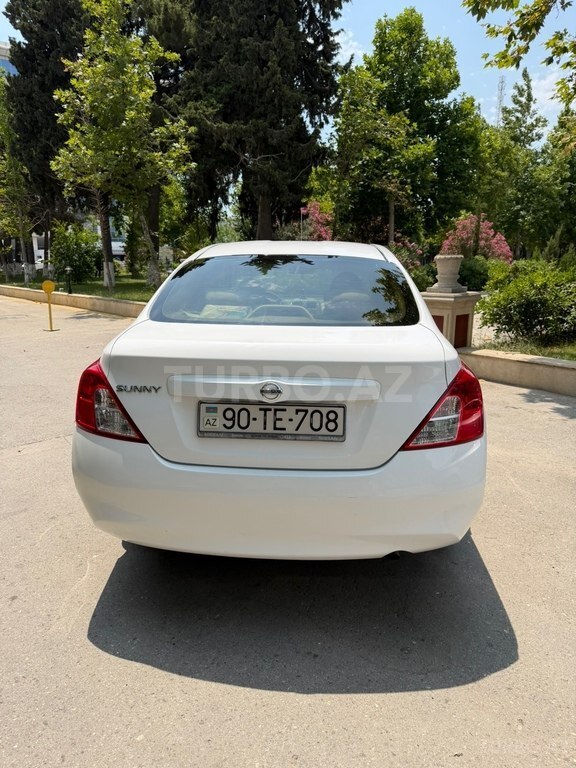 Nissan Sunny
