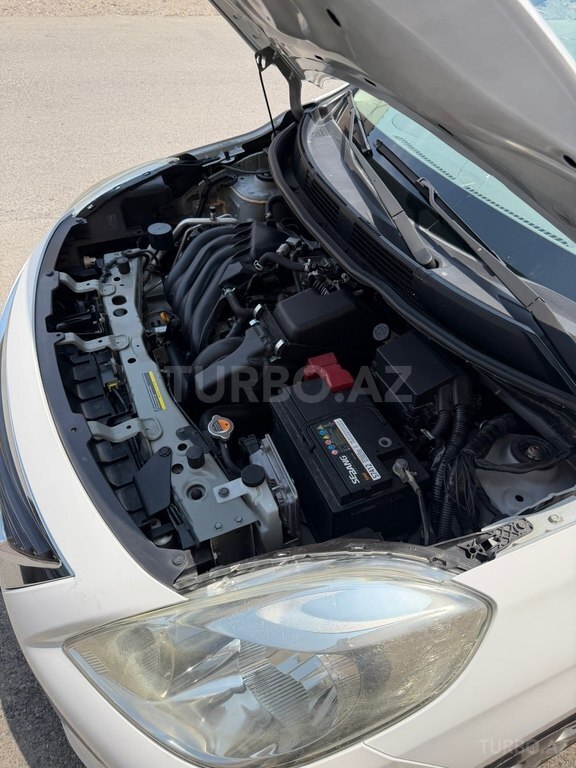 Nissan Sunny