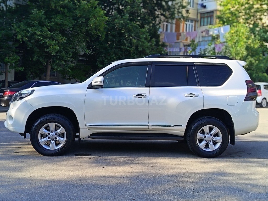 Toyota Land Cruiser Prado