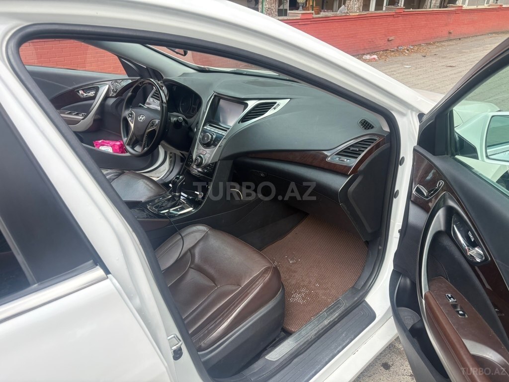 Hyundai Azera