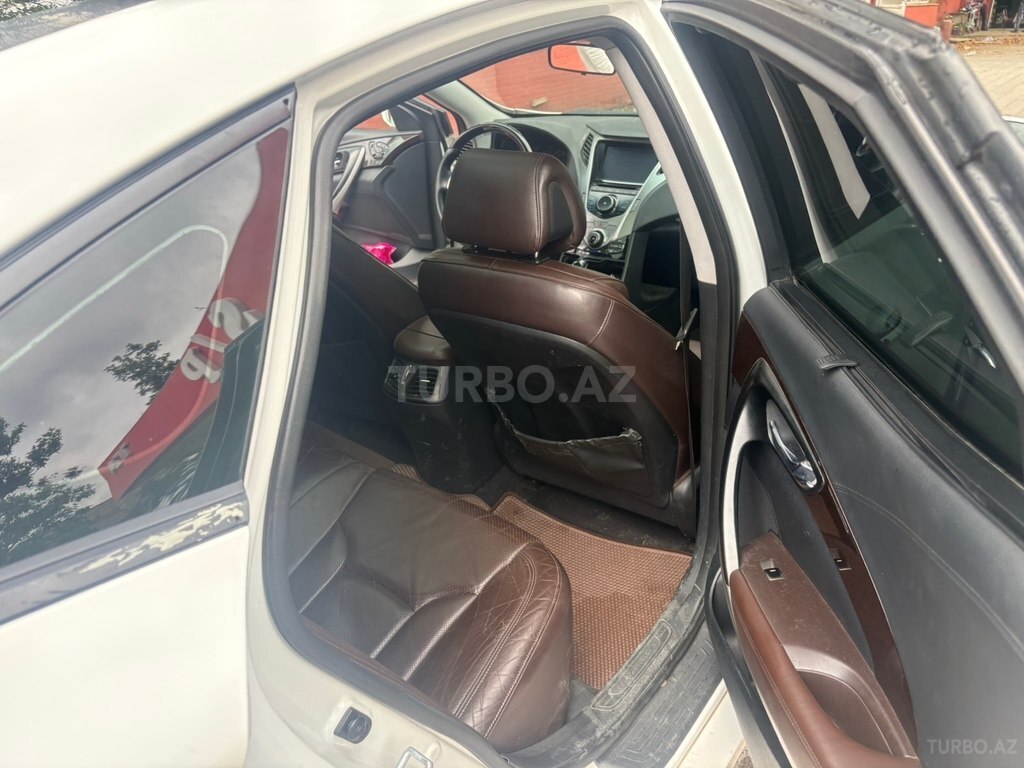 Hyundai Azera