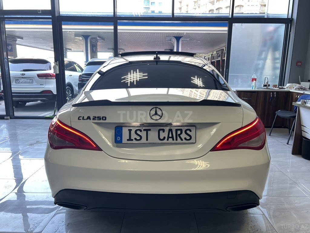 Mercedes CLA 250