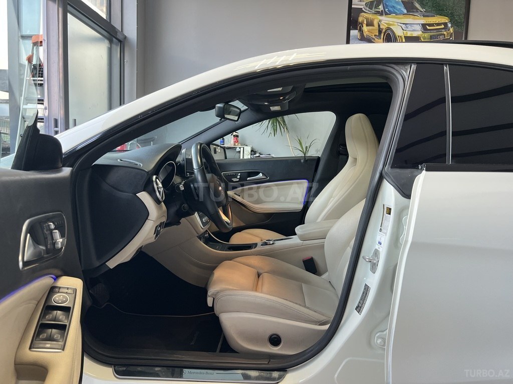 Mercedes CLA 250
