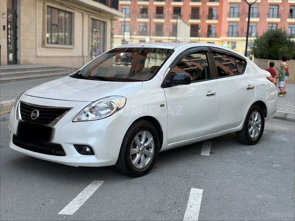Nissan Sunny
