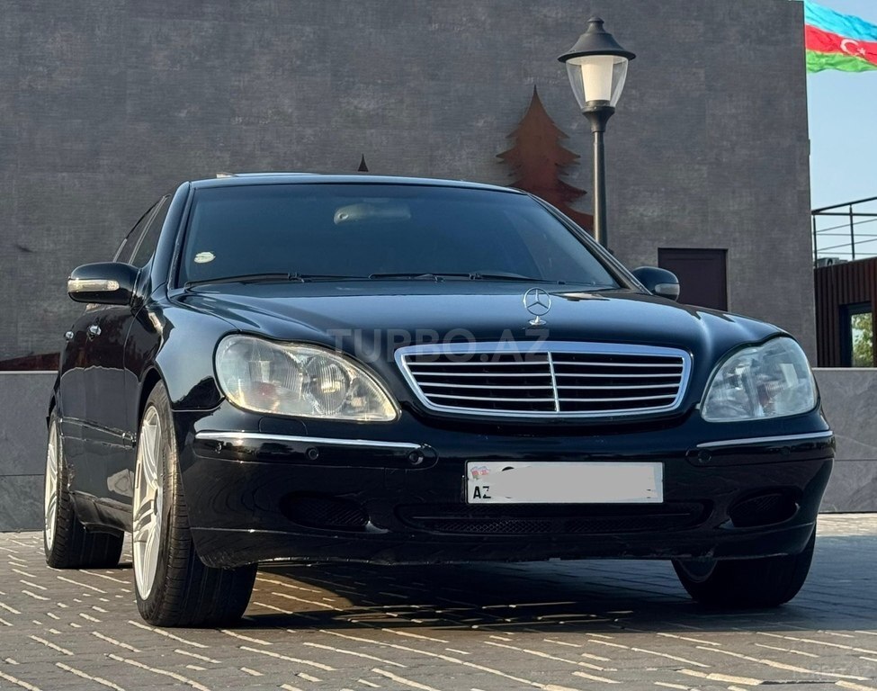 Mercedes S 320