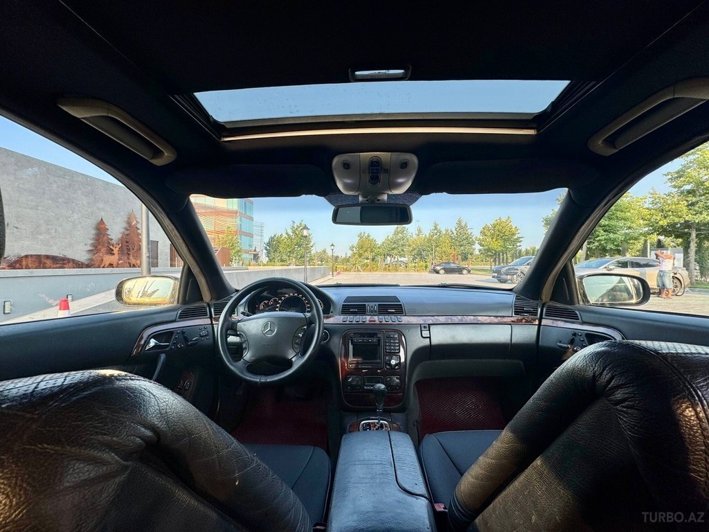 Mercedes S 320