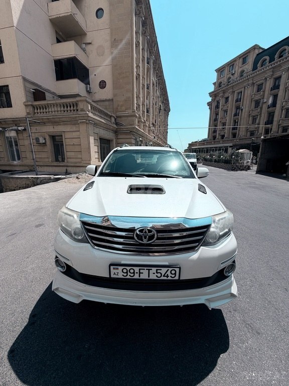 Toyota Fortuner, 2.7 L, 2013 il, 205 000 km