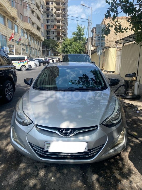 Hyundai Elantra, 1.8 L, 2011 il, 185 000 km