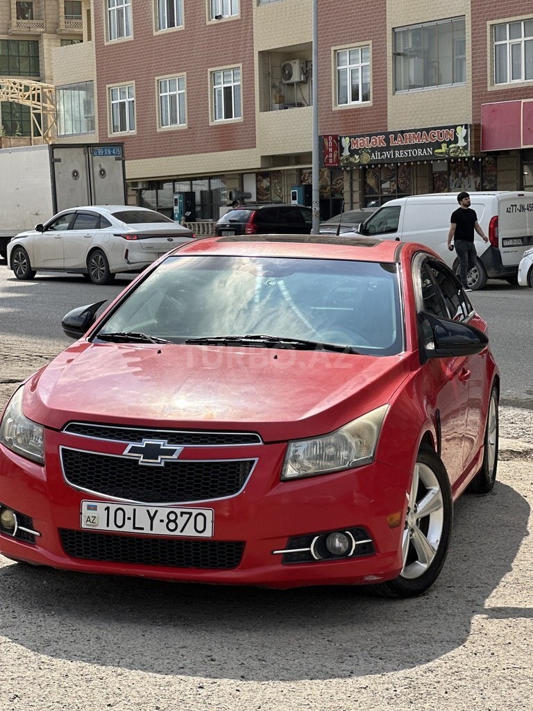 Chevrolet Cruze, 1.4 L, 2012 il, 300 000 km