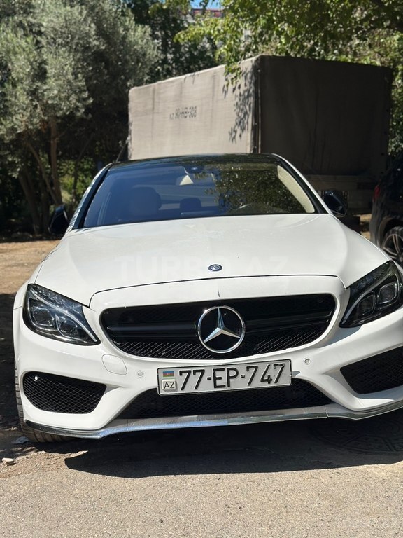 Mercedes C 300, 2.0 L, 2015 il, 199 000 km