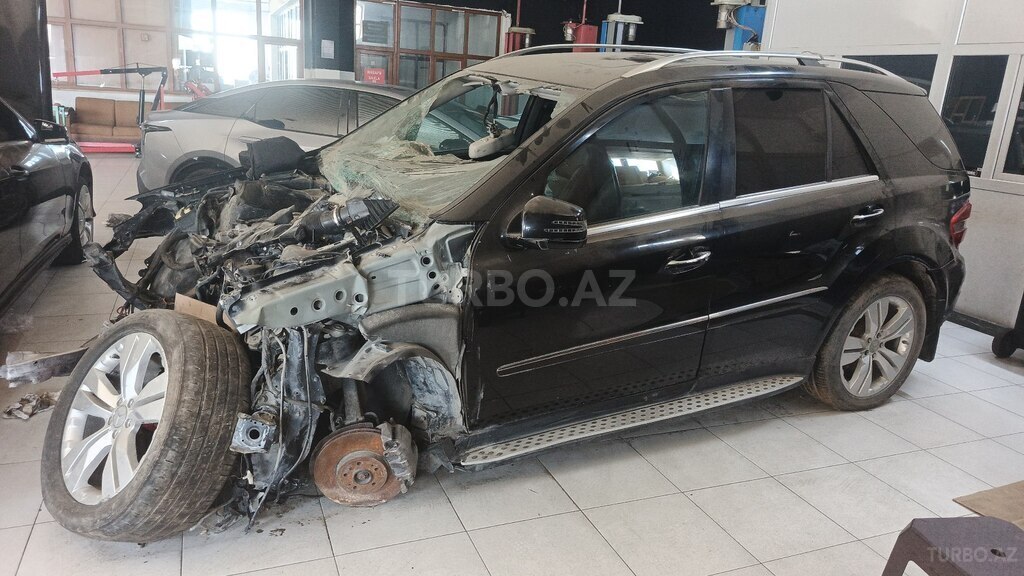 Mercedes ML 350 4MATIC, 3.0 L, 2011 il, 120 000 km