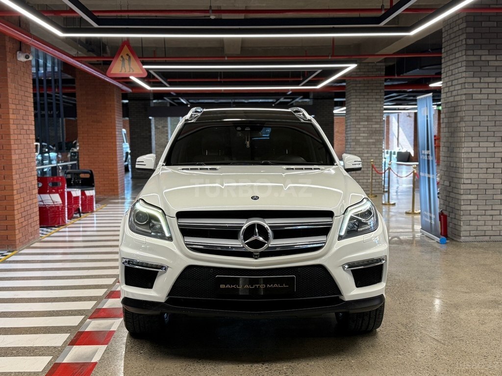 Mercedes GL 500 4MATIC, 4.7 L, 2013 il, 298 000 km