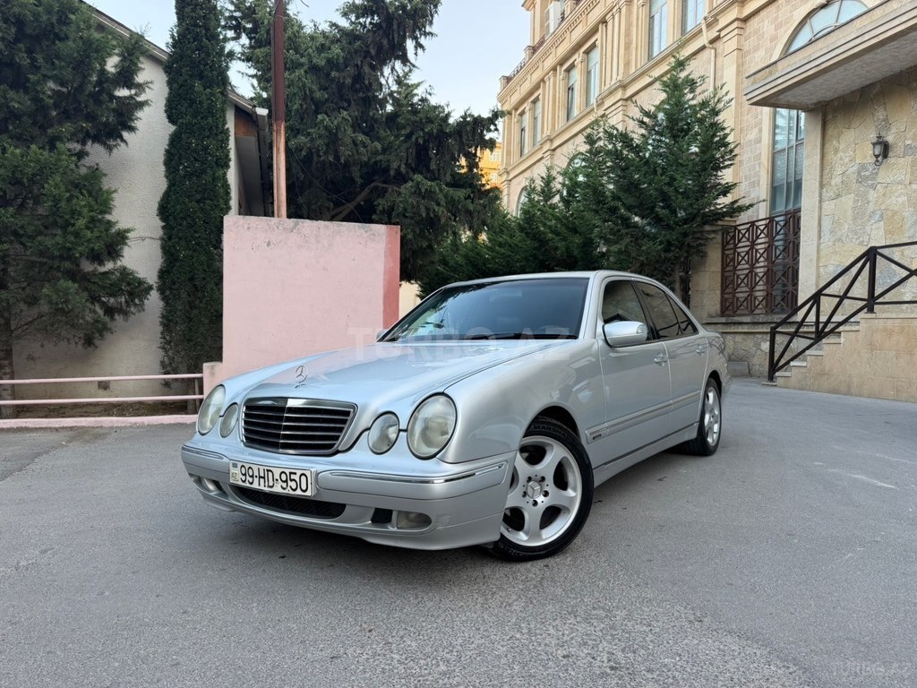 Mercedes E 320, 3.2 L, 2000 il, 449 000 km