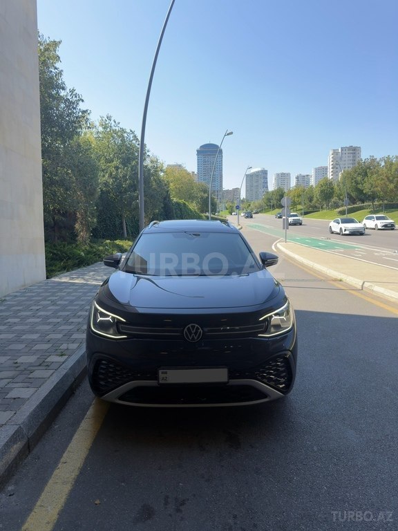 Volkswagen ID.6 Crozz, 84.8 kWh, 2022 il, 82 000 km