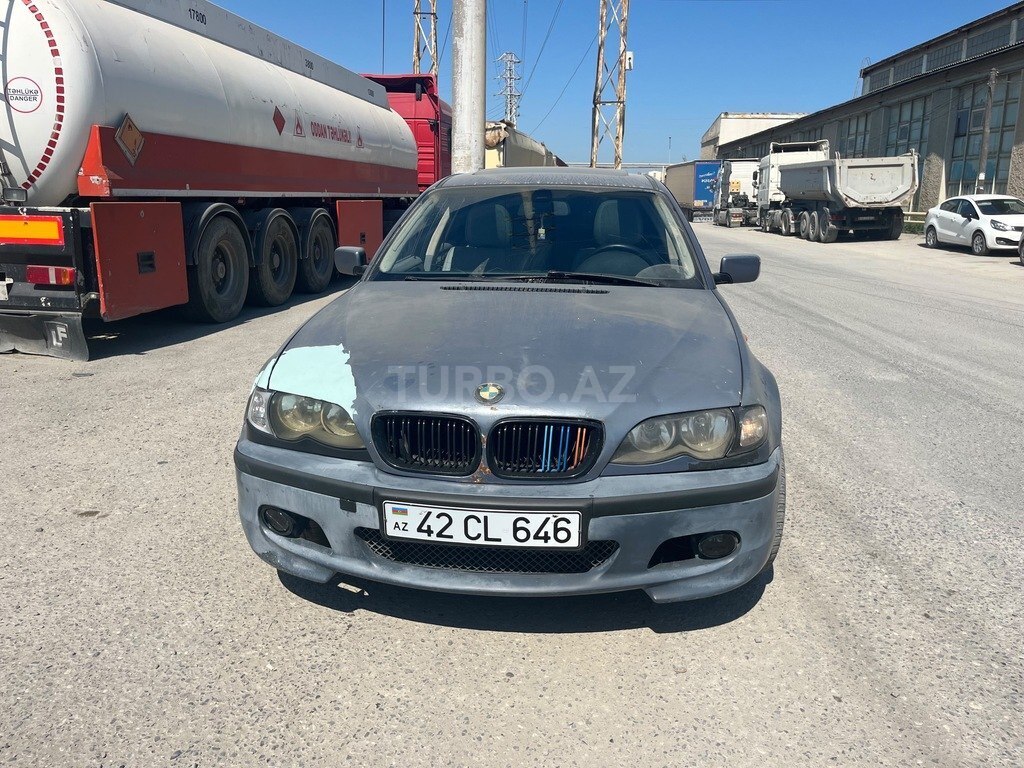 BMW 325, 2.5 L, 2002 il, 323 000 km