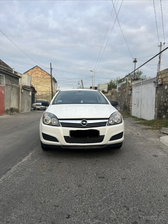 Opel Astra, 1.3 L, 2010 il, 258 700 km