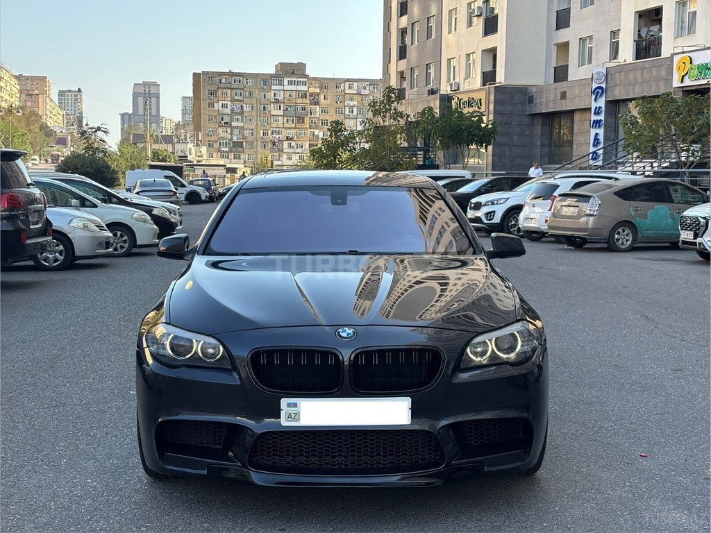 BMW 528, 2.0 L, 2013 il, 190 000 km