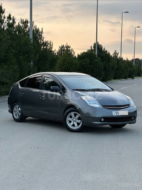 Toyota Prius, 1.5 L, 1.3 kWh, 2007 il, 352 000 km