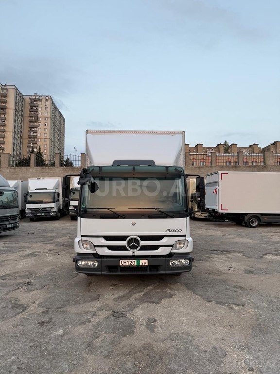 Mercedes Atego 816, 4.3 L, 2011 il, 308 250 km