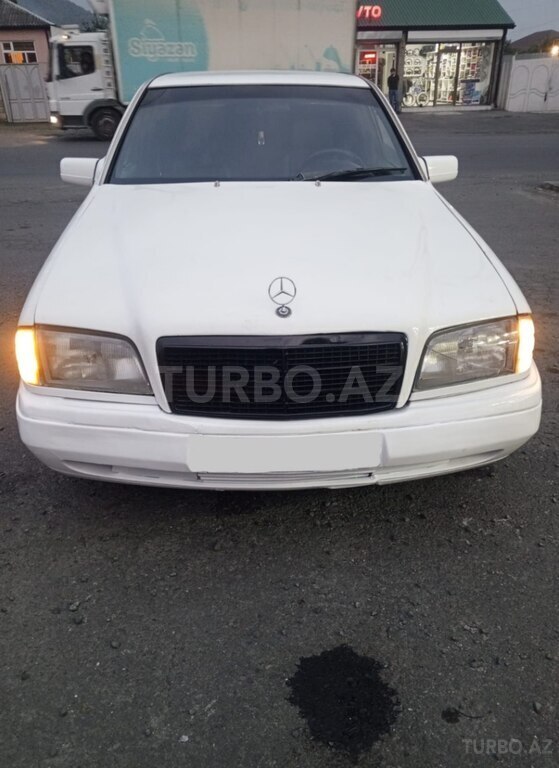 Mercedes C 180, 1.8 L, 1994 il, 309 559 km