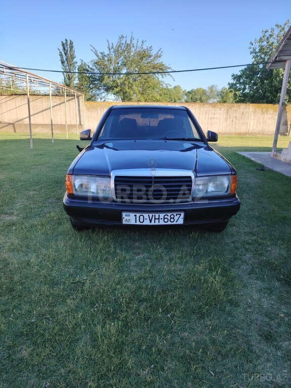Mercedes 190, 2.0 L, 1992 il, 300 000 km