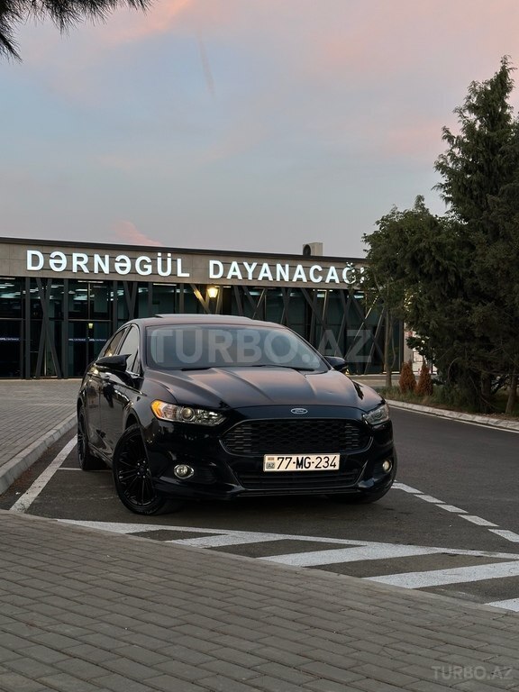 Ford Fusion (North America), 1.5 L, 2015 il, 265 000 km