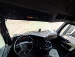 Scania 124 L