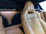 Aston Martin V8 Vantage-11