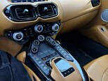 Aston Martin V8 Vantage-16